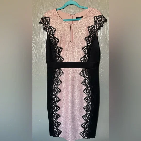 chinese dress ladies Jax White Black Colour Block Eyelash Lace Sheath Dress main image 0